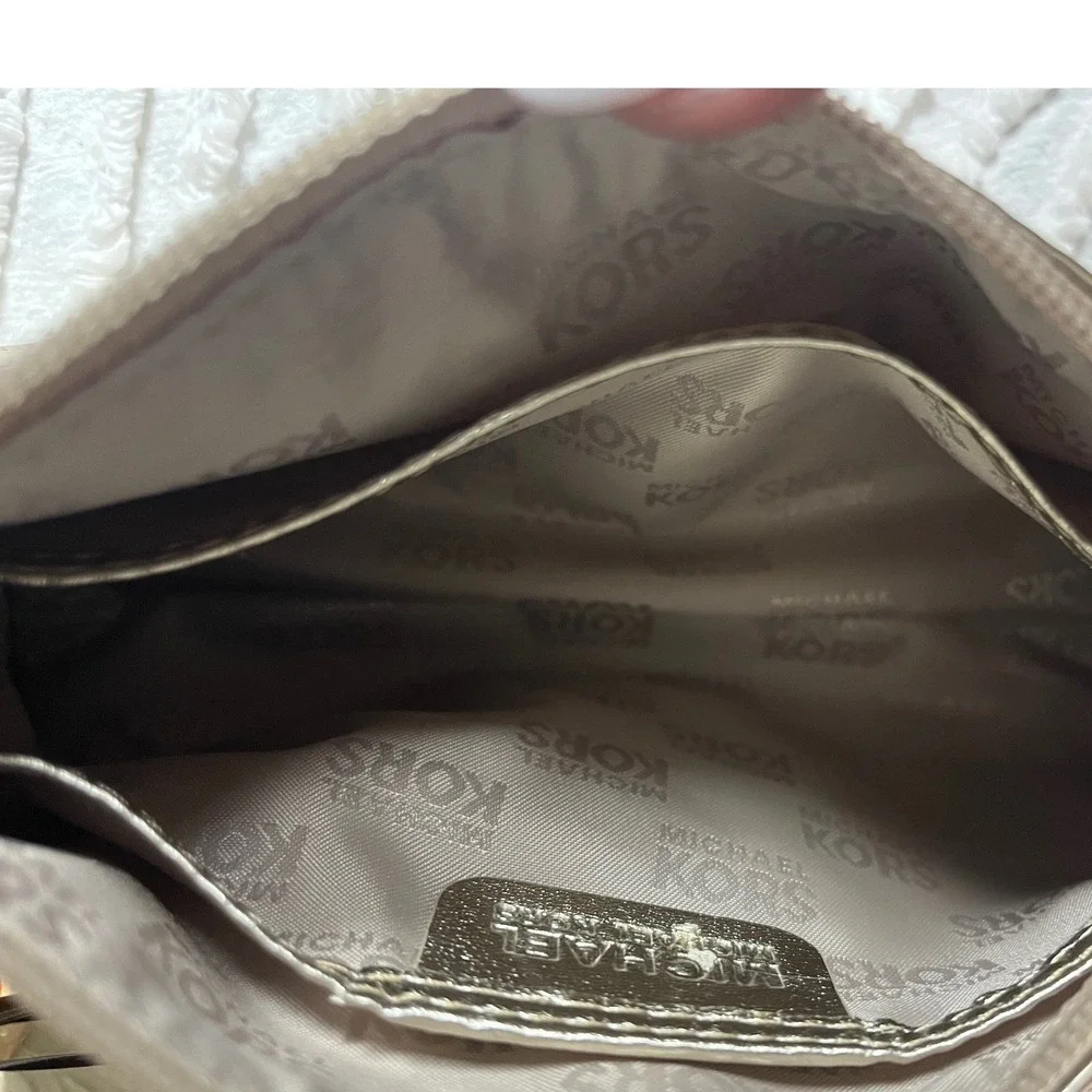 Michael Kors Gold Metallic Limited Edition‎ Makeup Bag Charm Pull READ